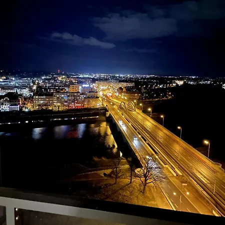 17th Floor With River View Panorama Апартаменты Вроцлав